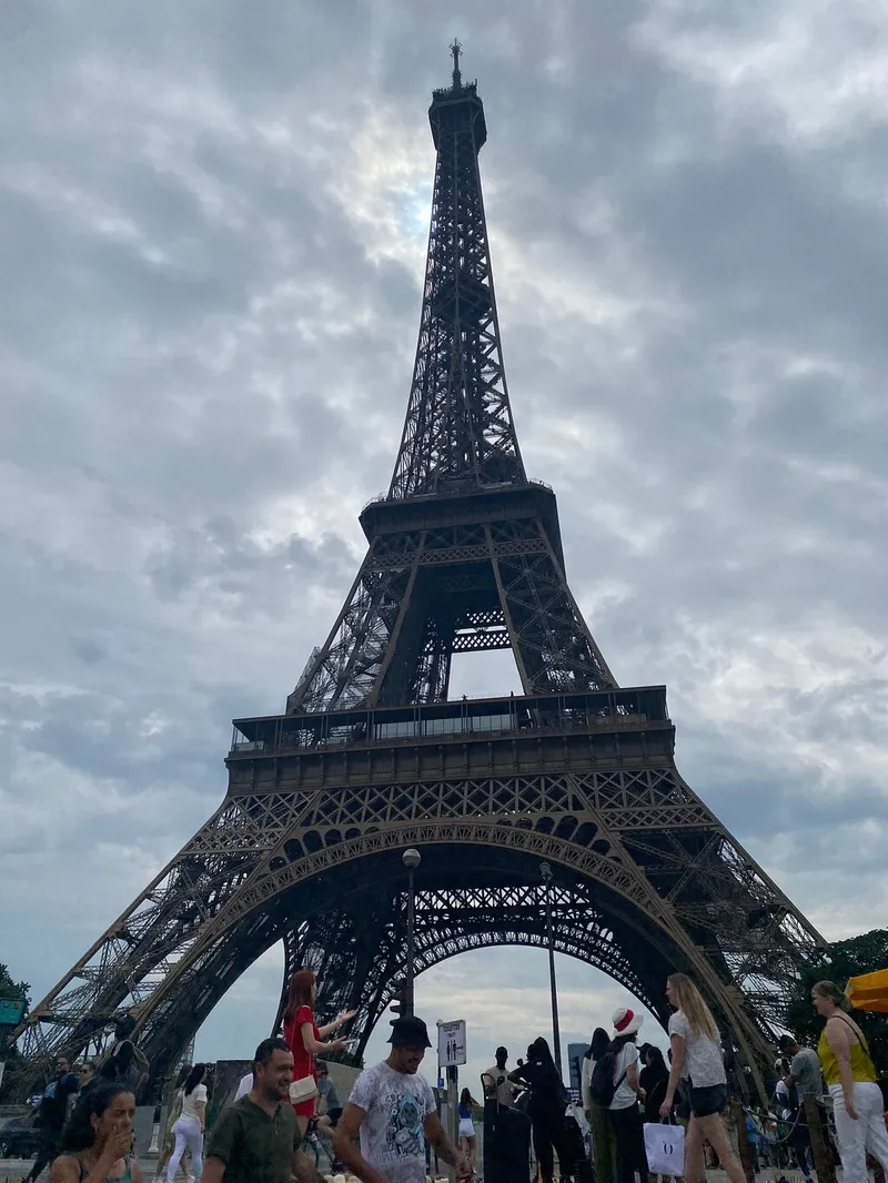 Eiffel Tower Guided Visit and Seine Cruise Combo